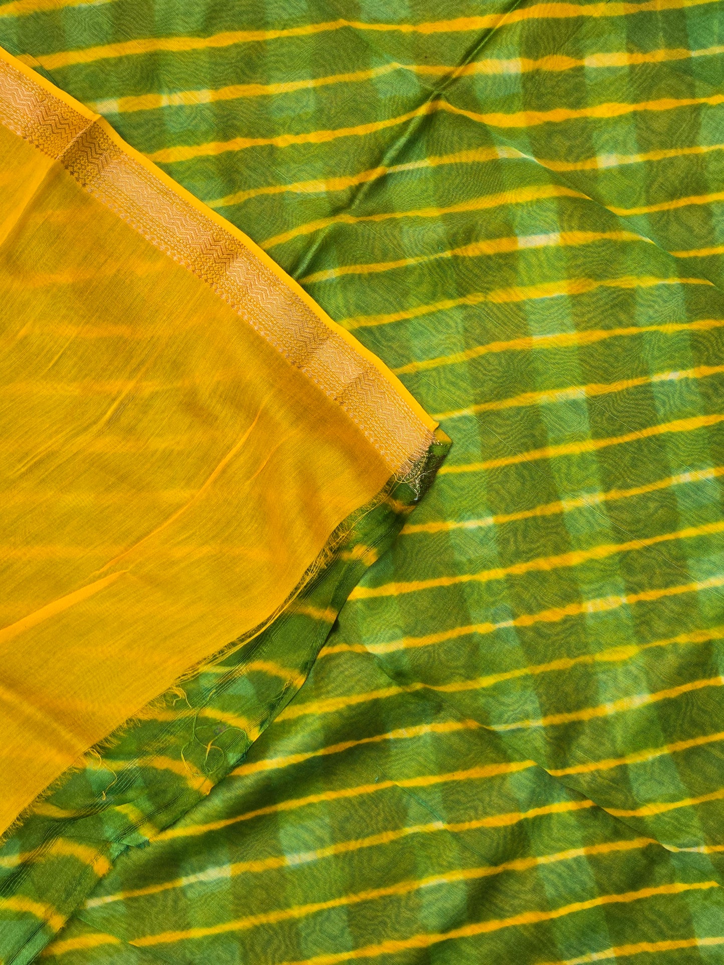 GREEN LEHARIYA TIE-DYE SILK COTTON SAREE