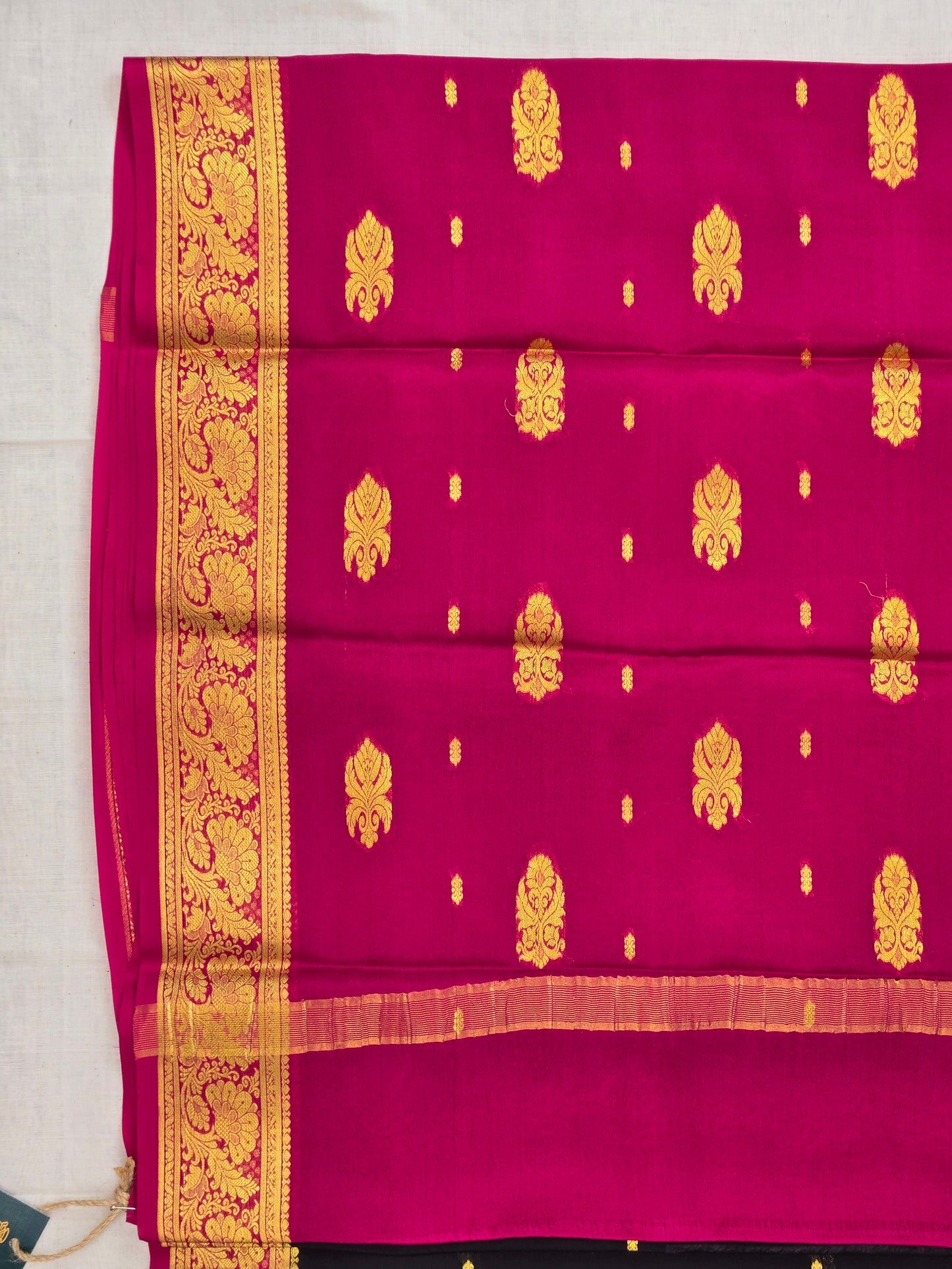 Black Pink Mysore Crepe Silk Saree