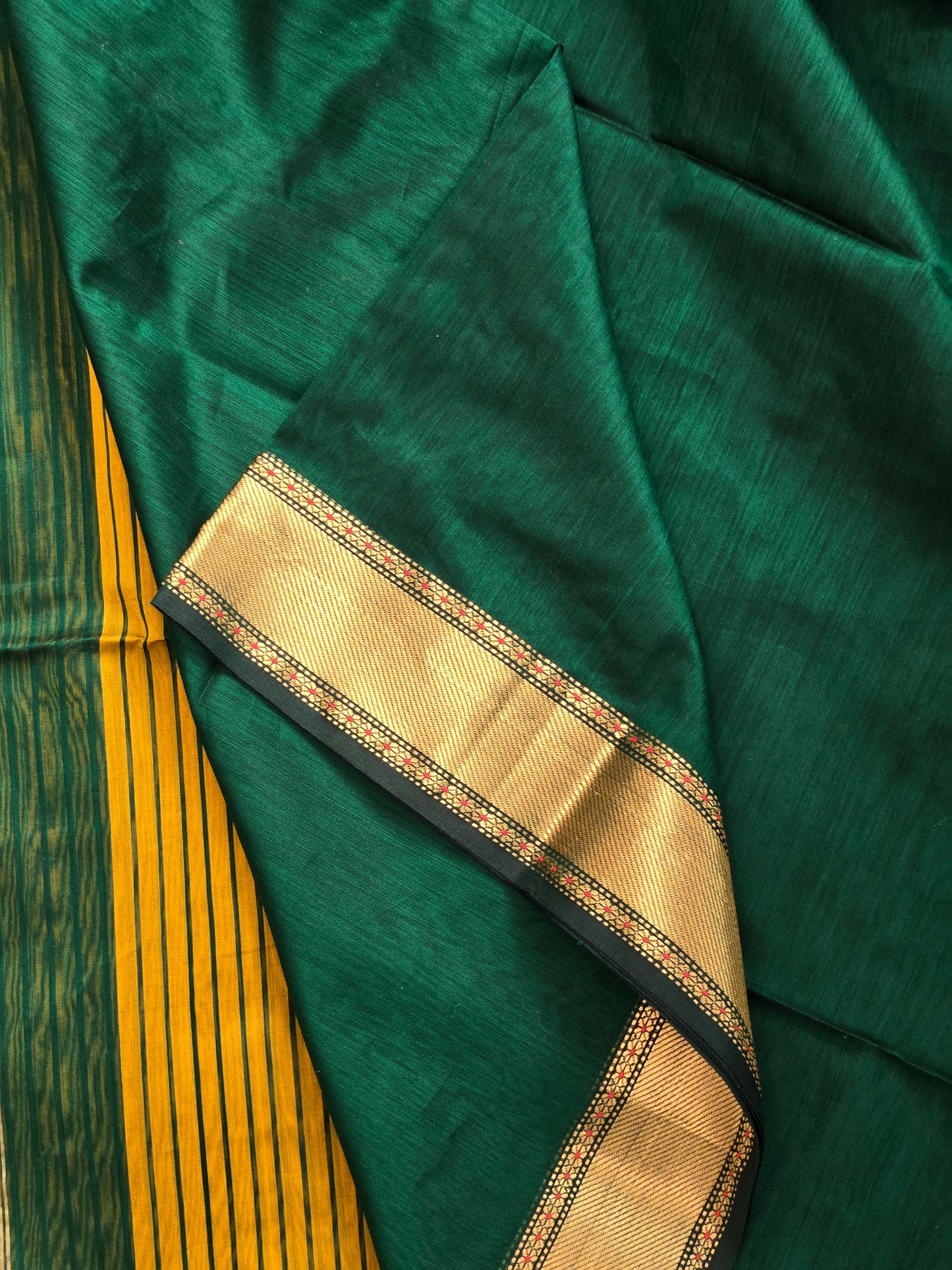 Green Maheshwari Silk Cotton Saree