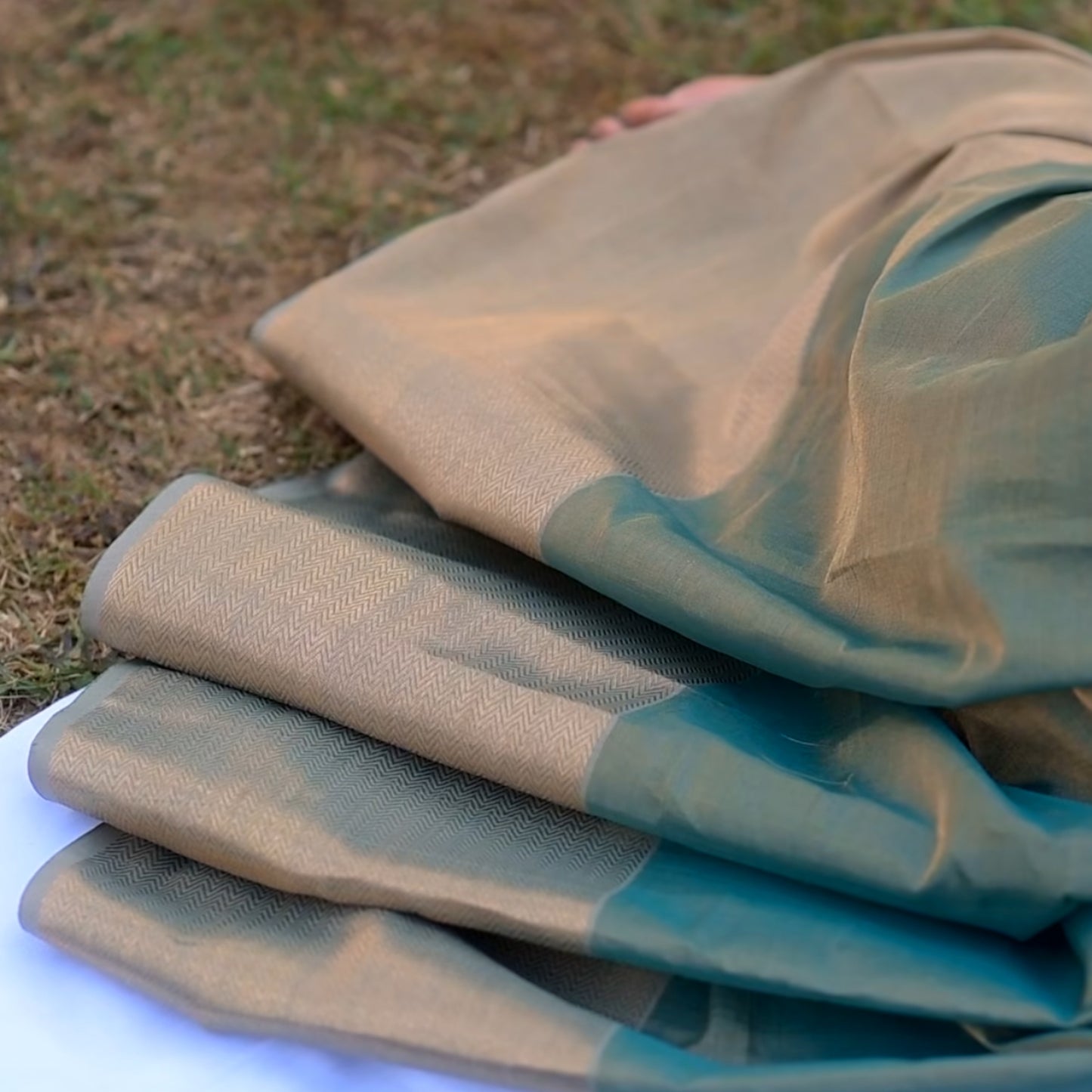 Green Tissue Maheshwari Handloom Silk Saree