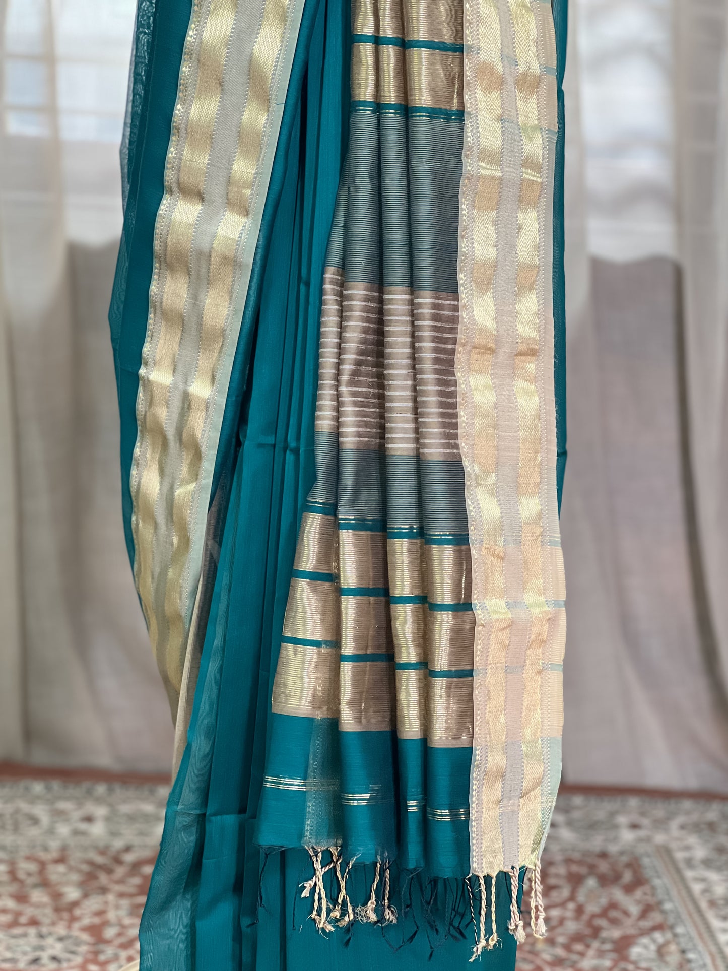 Teal Blue Maheshwari Silk Cotton Saree